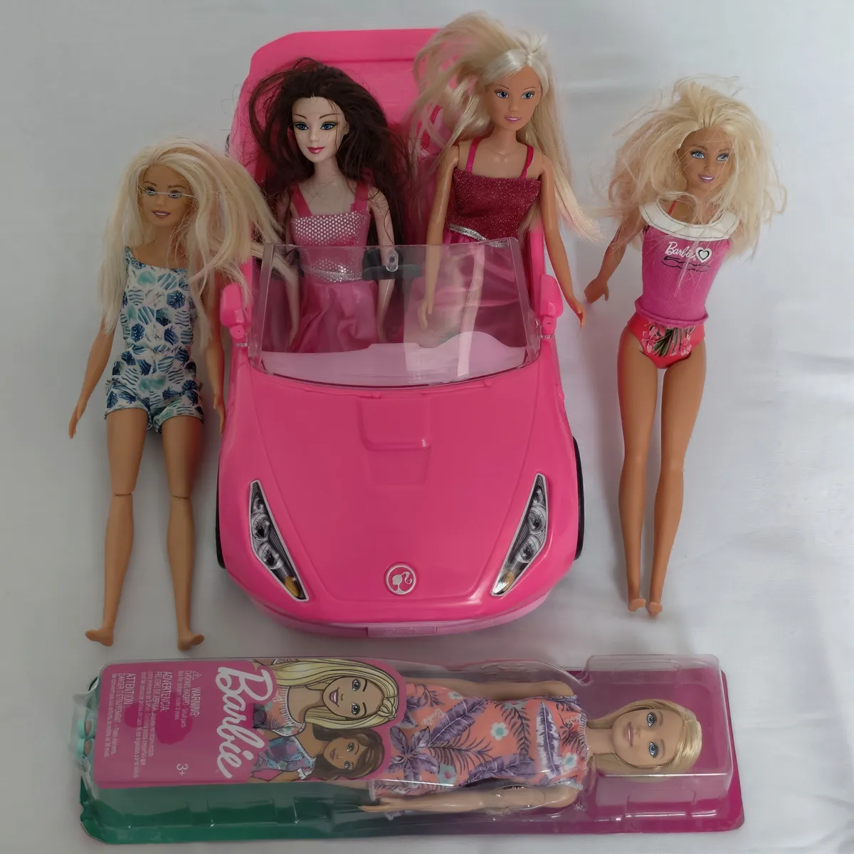 Lot Barbie Voiture Cabriolet Rose + 5 Poupées Dont 1 Neuve